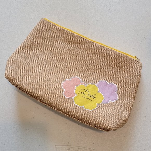 Dolce & Gabbana Handbags - Dolce & Gabbana Straw Cosmetic Bag